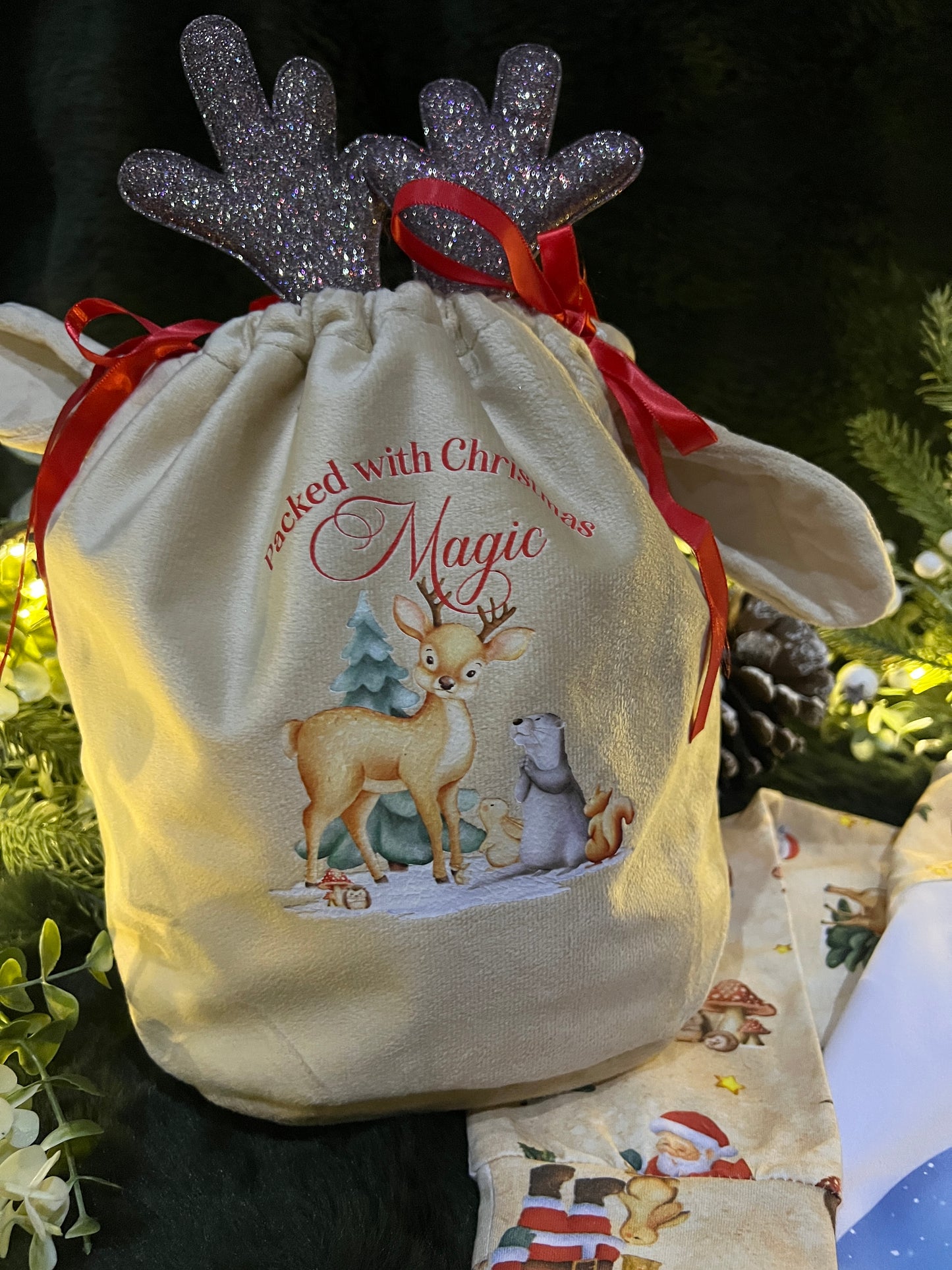 Reindeer velvet sacks