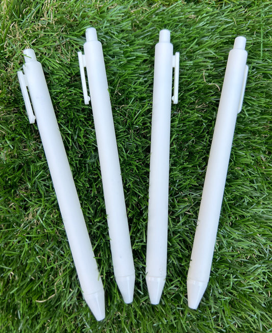 Pens white