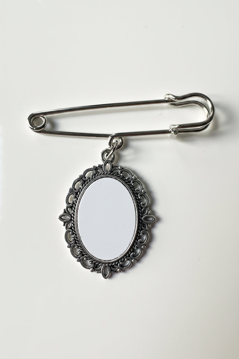 Bouquet brooches