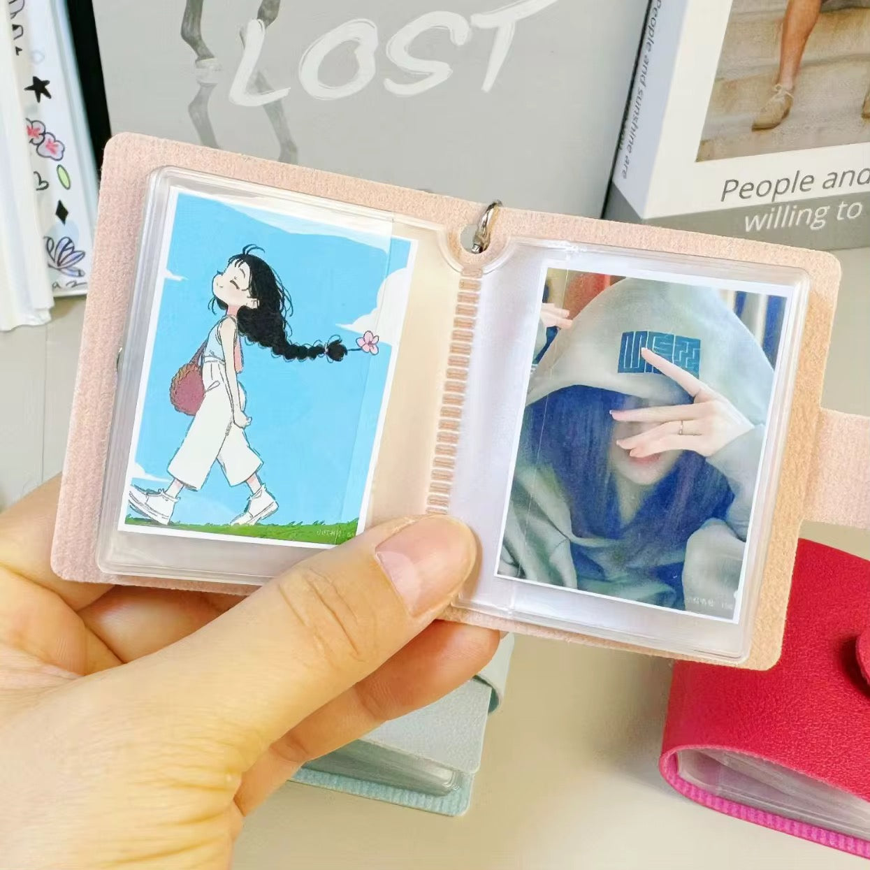 Photo album keychain