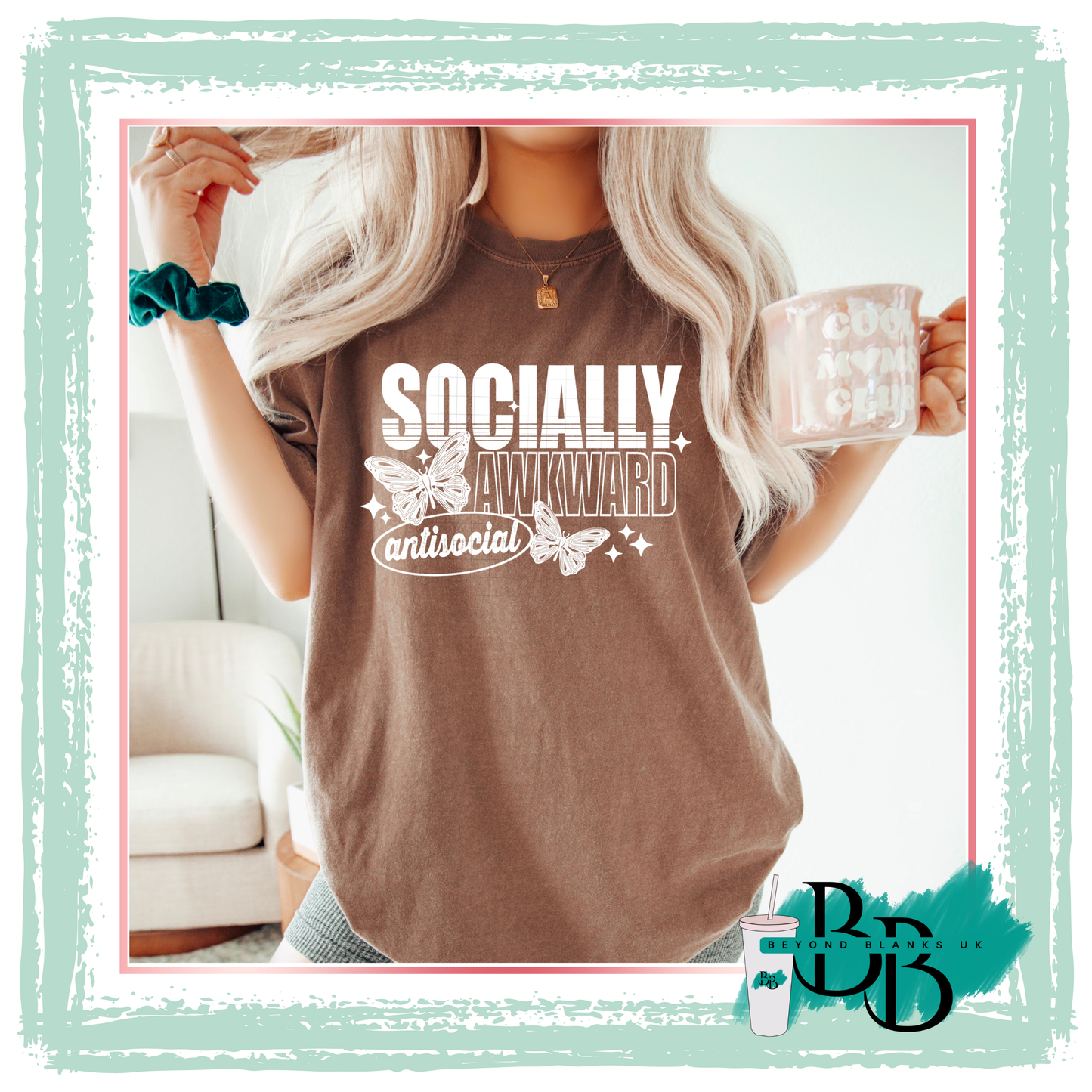 DTF-Socially awkward - white